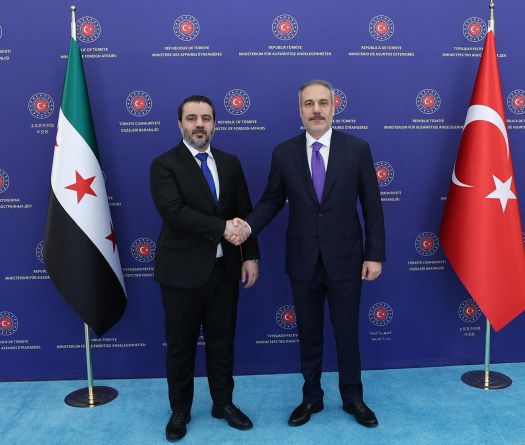 Ankara and Damascus Top Diplomats Warn Israel over Syria Action