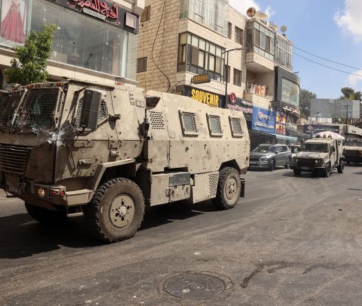 Israel Raid Wounds 14 in West Bank's Ramallah: Red Crescent