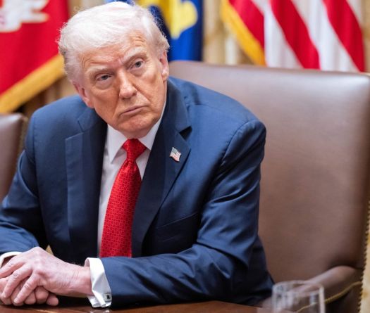 Trump Warns Hamas not to Breach Gaza Deal as Vance Heads to Israel