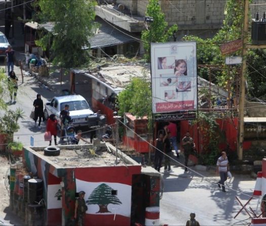 Fatah Hands Over Weapons to LAF in Ain al-Hilweh